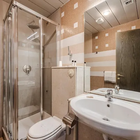 Hotiday Le Grazie 3*