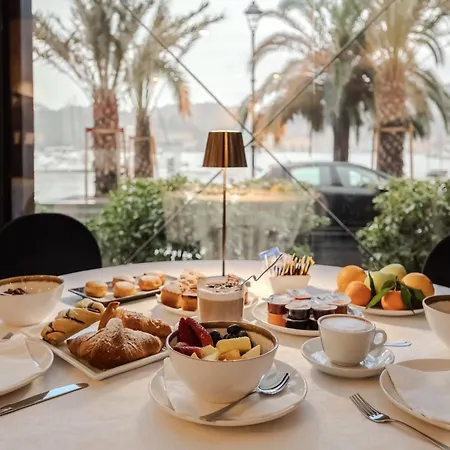 Hotiday Le Grazie 3* Porto Venere